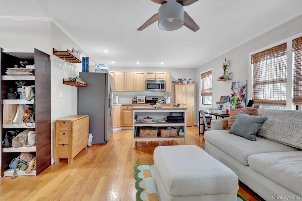65 W Broadway #10A Long Beach, NY 11561