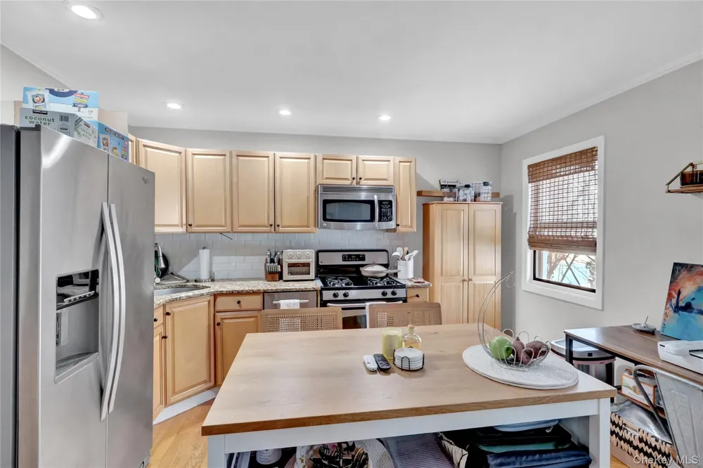 65 W Broadway #10A Long Beach, NY 11561