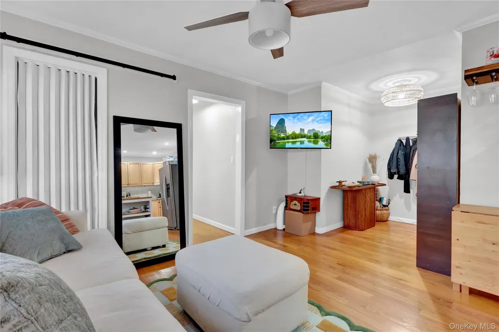 65 W Broadway #10A Long Beach, NY 11561