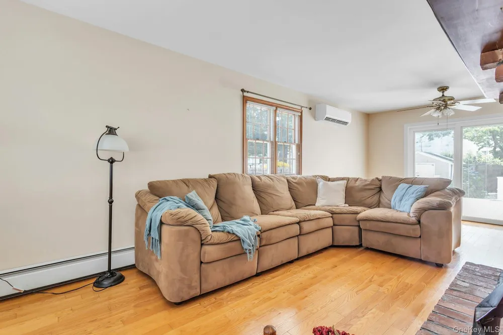 29 Timber Road Glen Cove, NY 11542