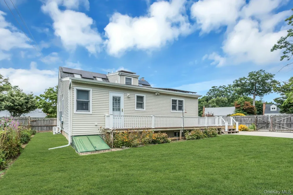 29 Timber Road Glen Cove, NY 11542