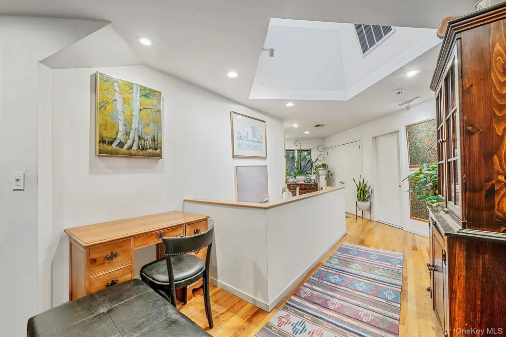 16 Joshuas Path East Hampton, NY 11937