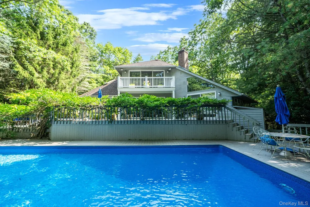 16 Joshuas Path East Hampton, NY 11937