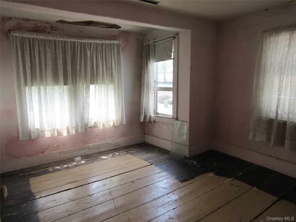 151 Main Street Chester, NY 10918