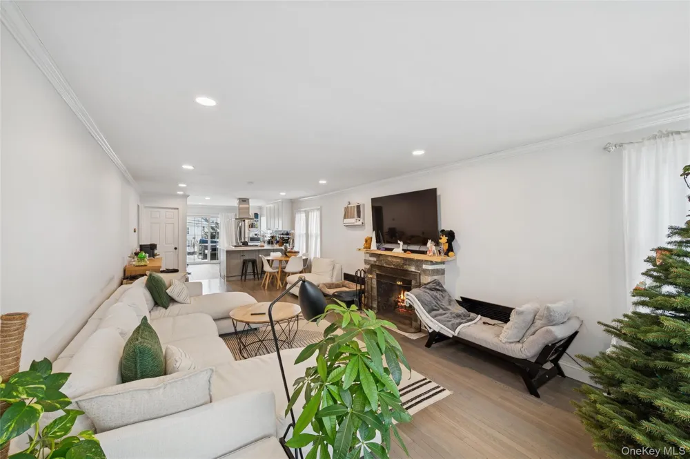 1038 Traymore Boulevard Island Park, NY 11558