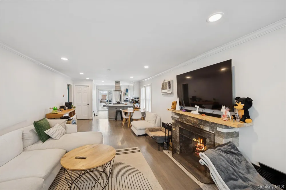 1038 Traymore Boulevard Island Park, NY 11558