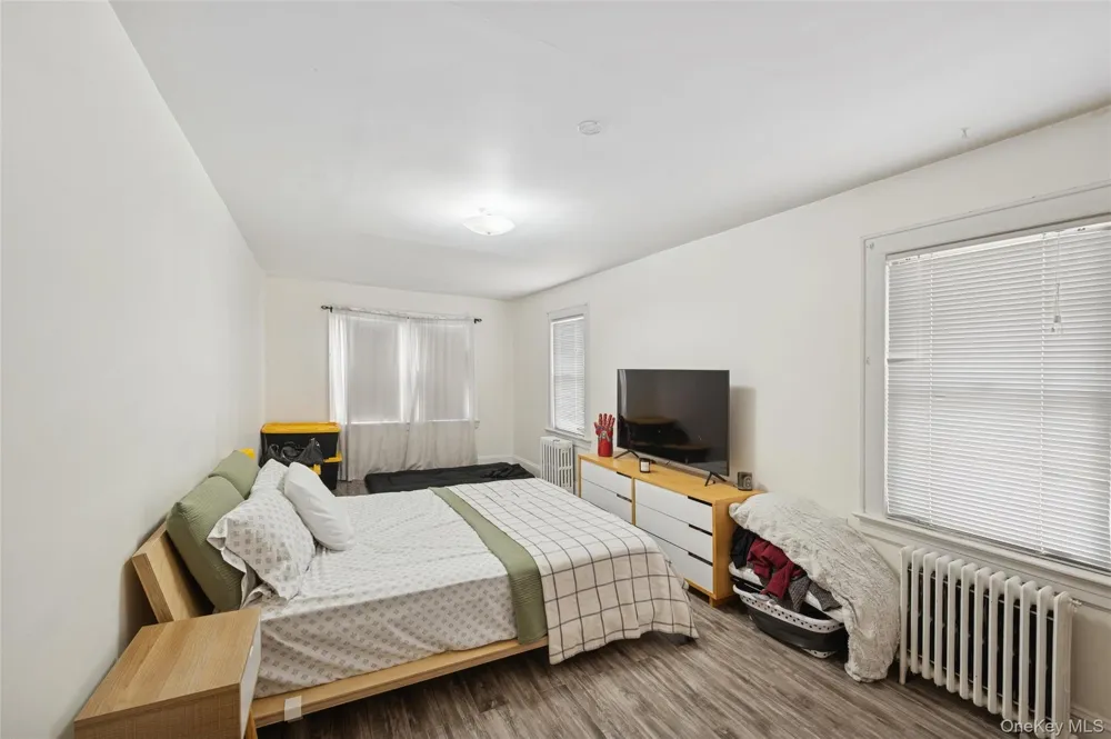 1038 Traymore Boulevard Island Park, NY 11558