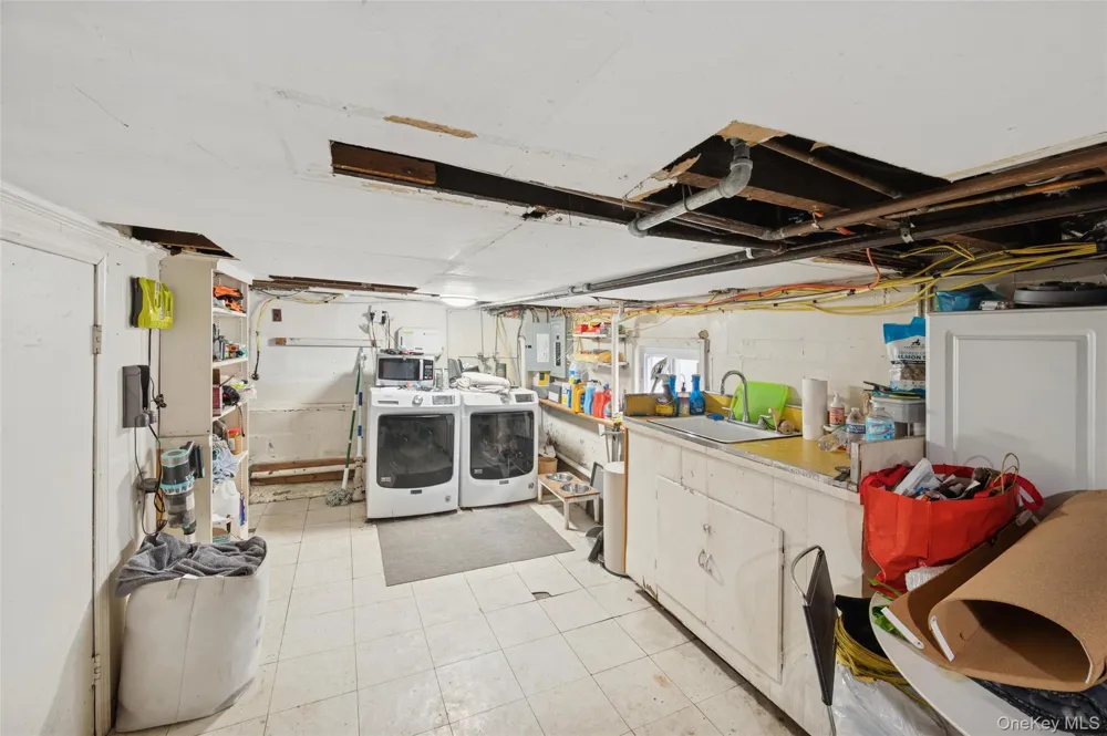 1038 Traymore Boulevard Island Park, NY 11558