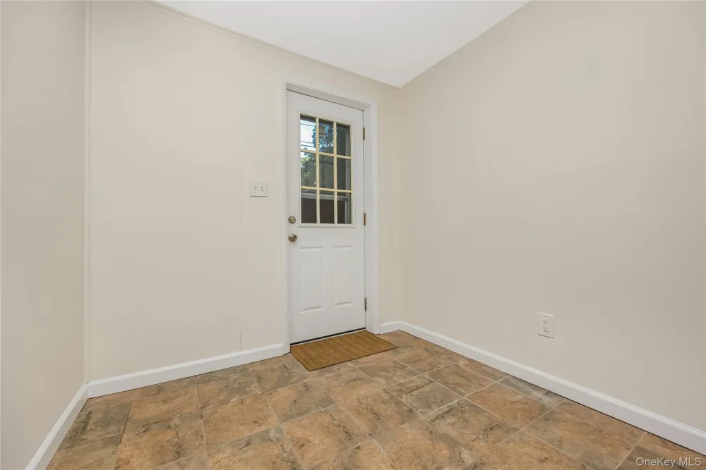 27 Morton Street Port Jefferson Station, NY 11776