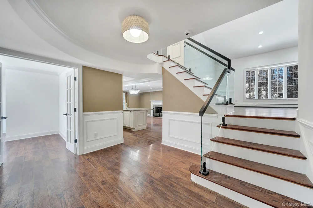 20 Sagamore Way S Jericho, NY 11753