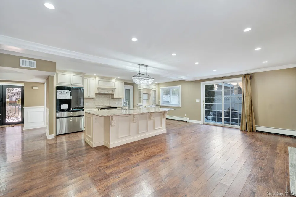 20 Sagamore Way S Jericho, NY 11753