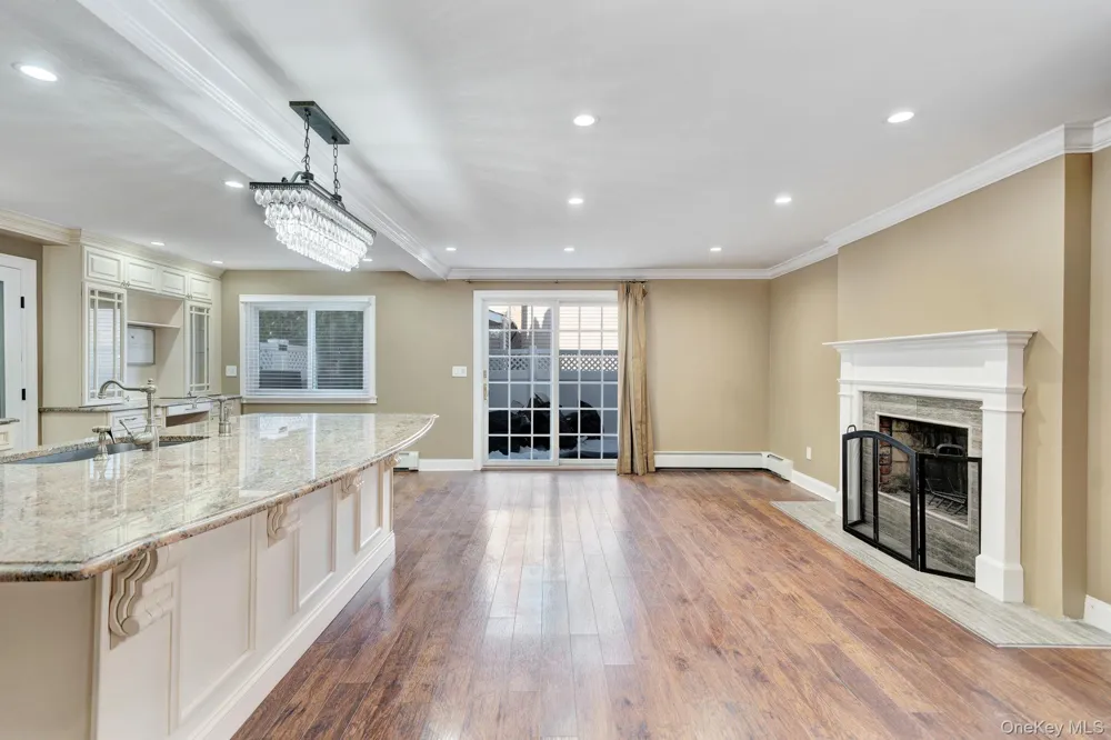 20 Sagamore Way S Jericho, NY 11753