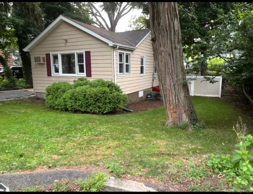 18 Kew Sound Beach, NY 11789