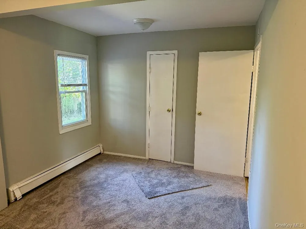 18 Kew Sound Beach, NY 11789