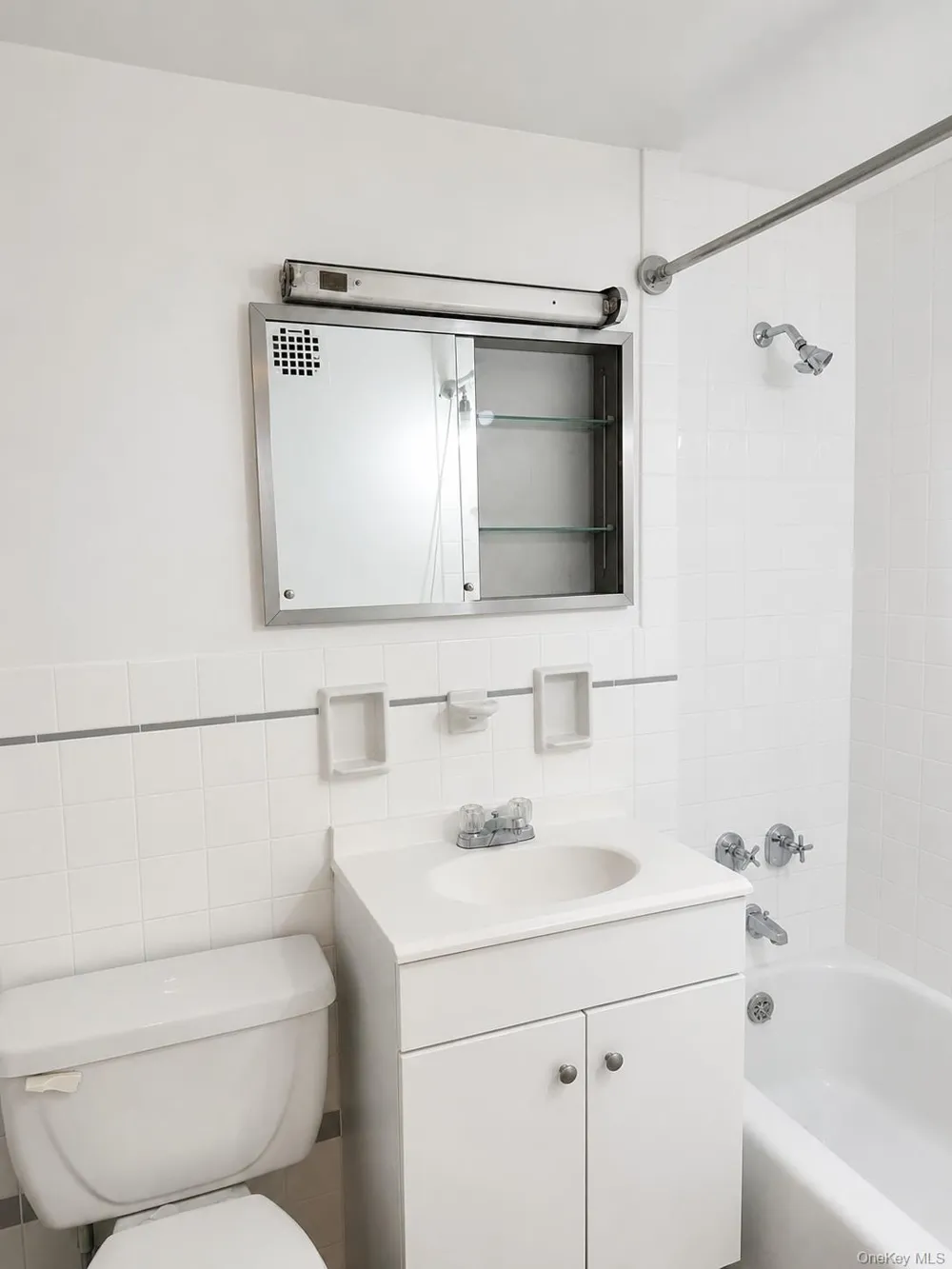 61-55 98th Street #14F Rego Park, NY 11374