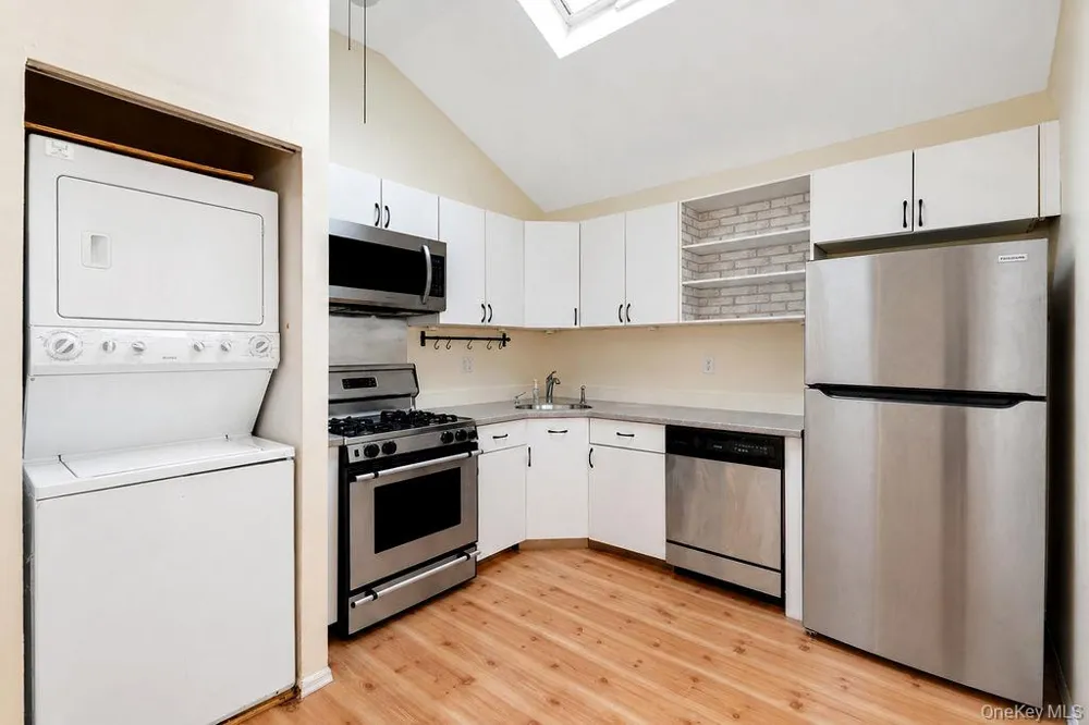 150-07 95th Street #3 Ozone Park, NY 11417