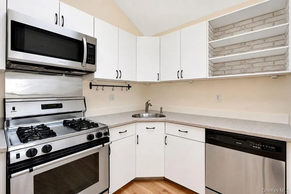 150-07 95th Street #3 Ozone Park, NY 11417