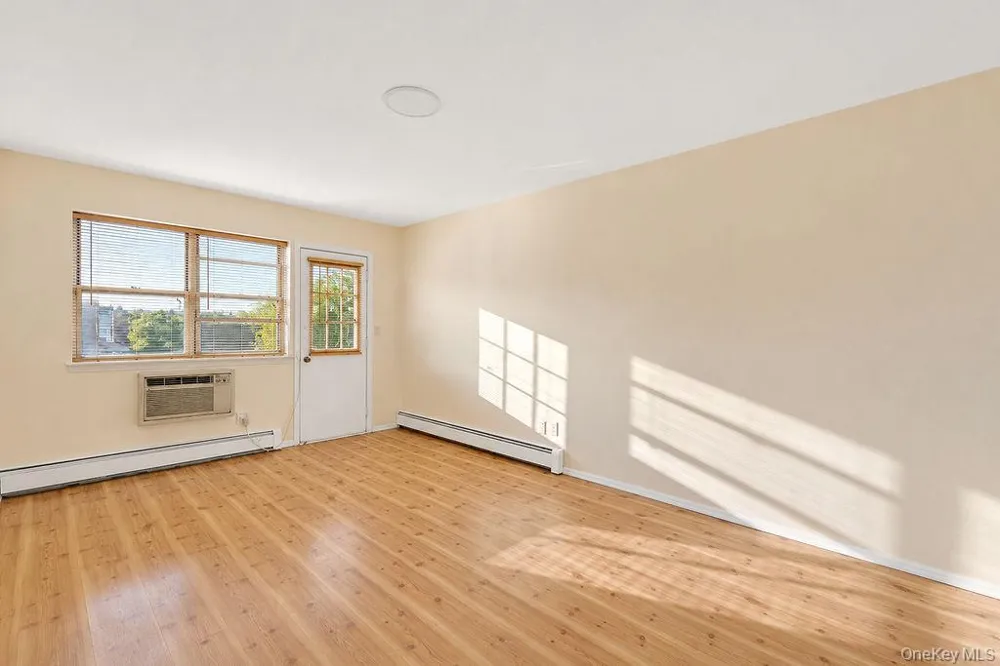 150-07 95th Street #3 Ozone Park, NY 11417