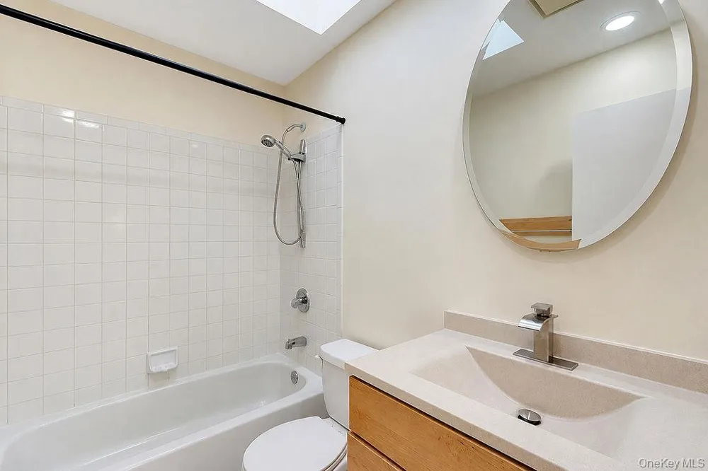 150-07 95th Street #3 Ozone Park, NY 11417