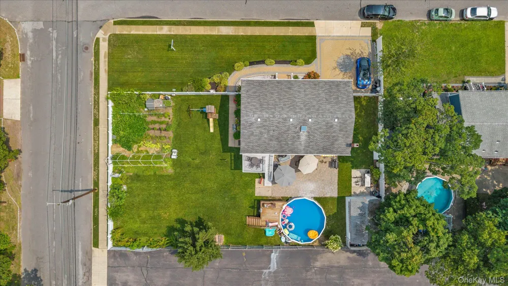 583 Erie Avenue Lindenhurst, NY 11757