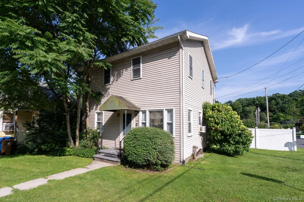 54 Boulevard Kingston, NY 12401