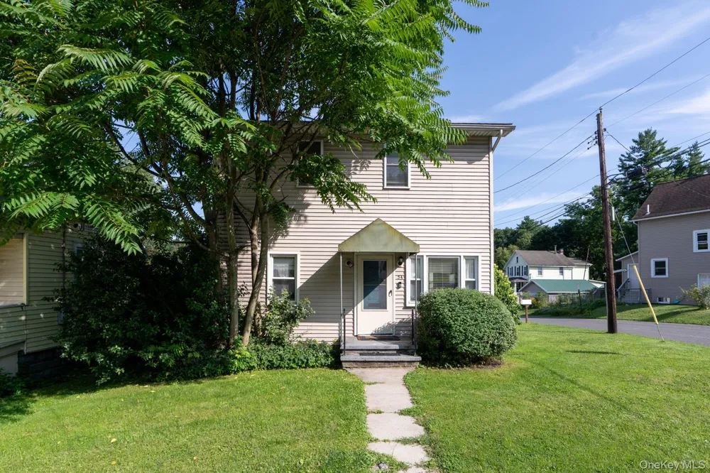 54 Boulevard Kingston, NY 12401