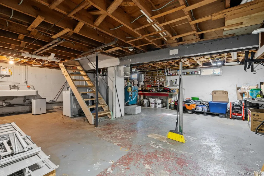 54 Boulevard Kingston, NY 12401