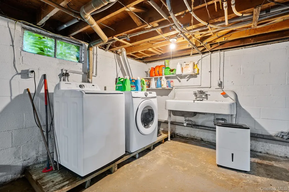 54 Boulevard Kingston, NY 12401