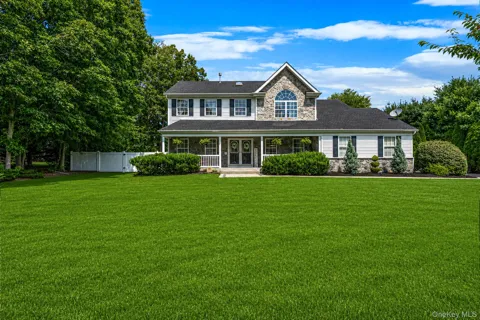 62 Ridgefield Dr