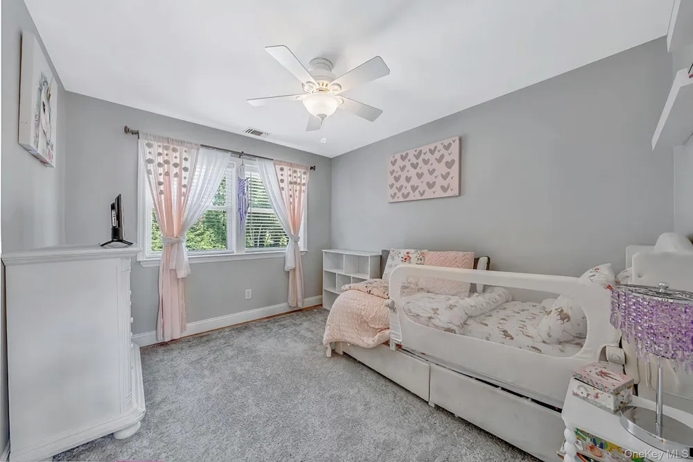 62 Ridgefield Drive Shoreham, NY 11786