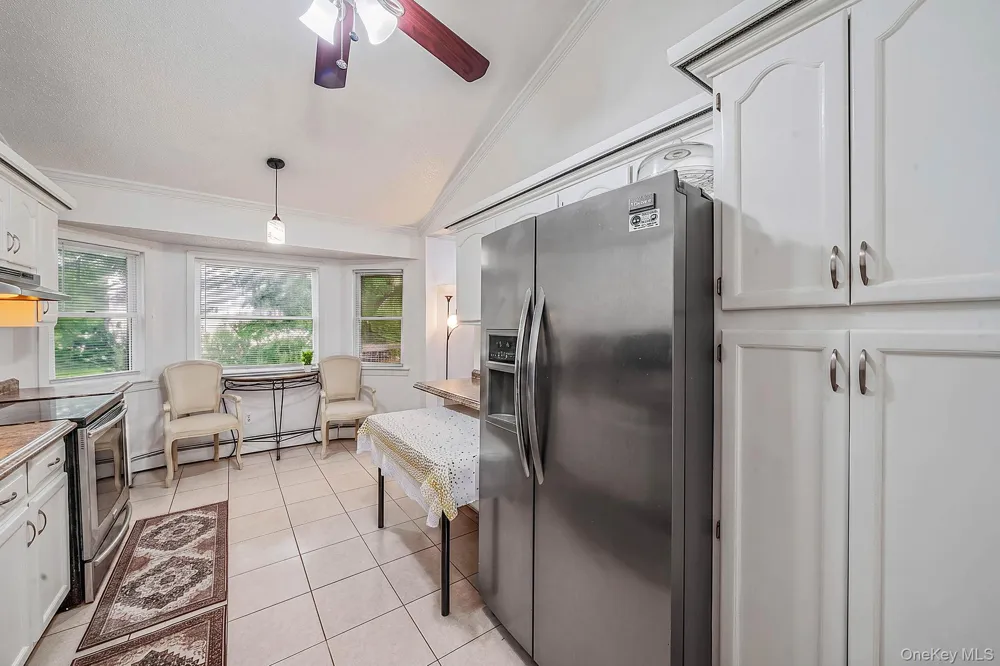 107 Cedar Oaks Avenue Farmingville, NY 11738