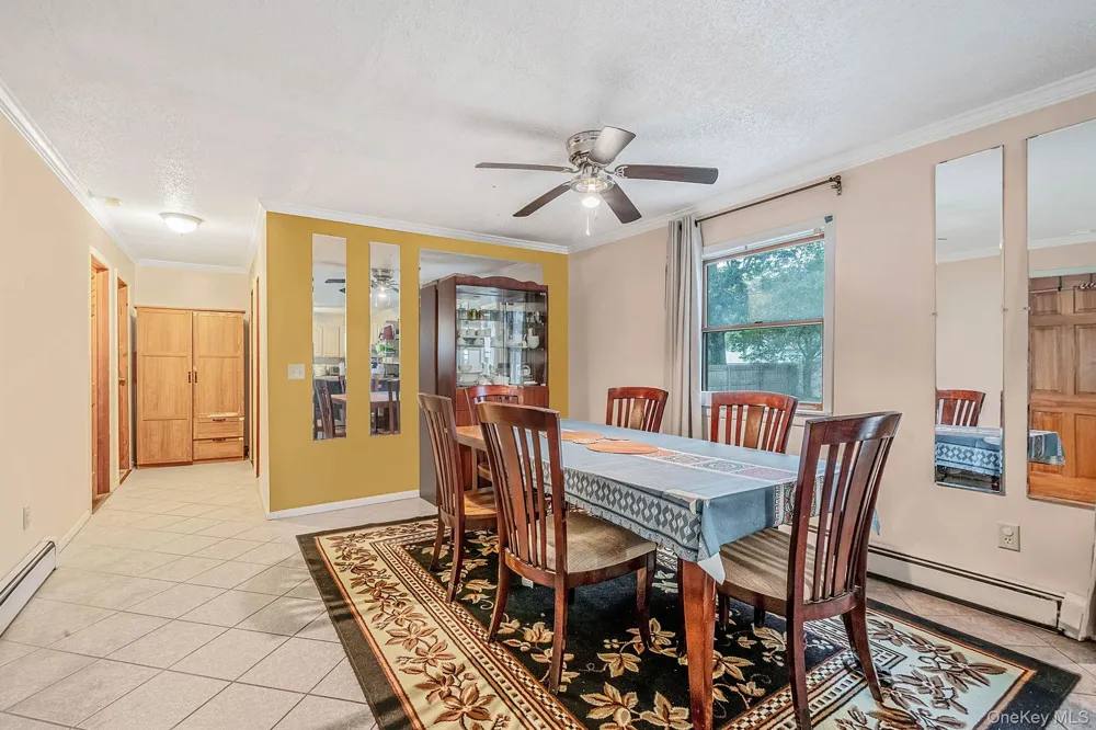107 Cedar Oaks Avenue Farmingville, NY 11738