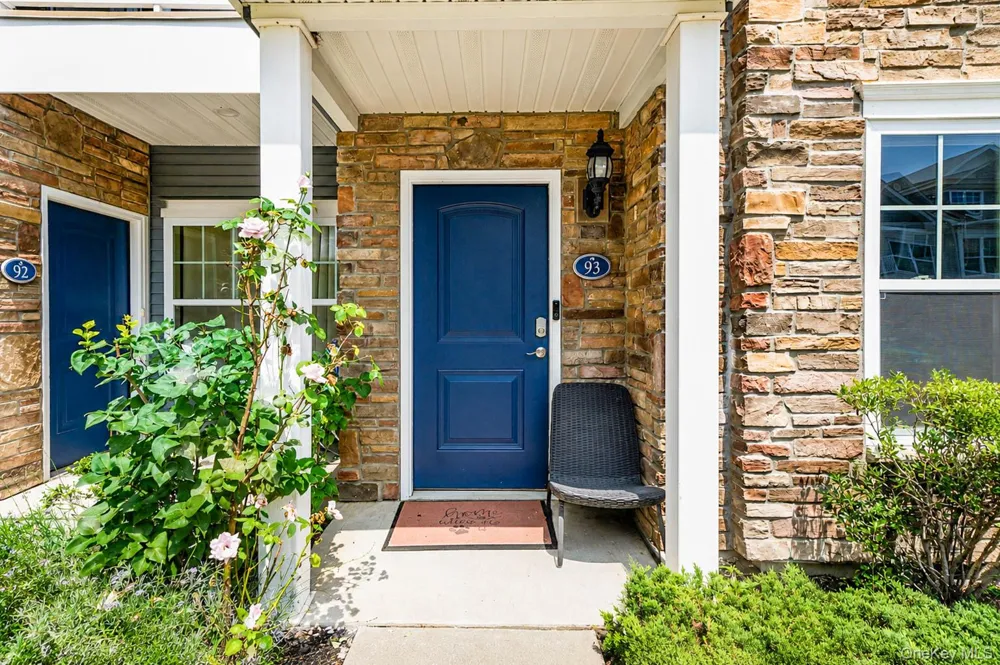 93 Millie Court Patchogue, NY 11772