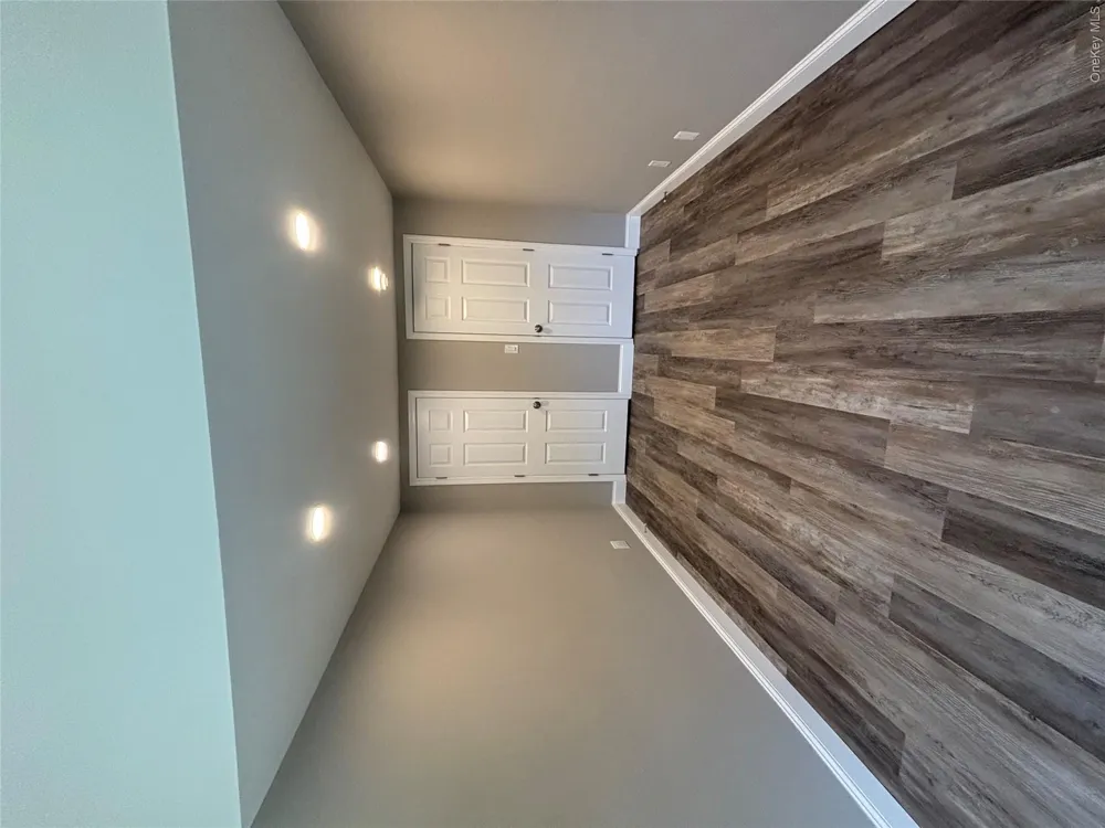 29 Laurel Street Holbrook, NY 11741