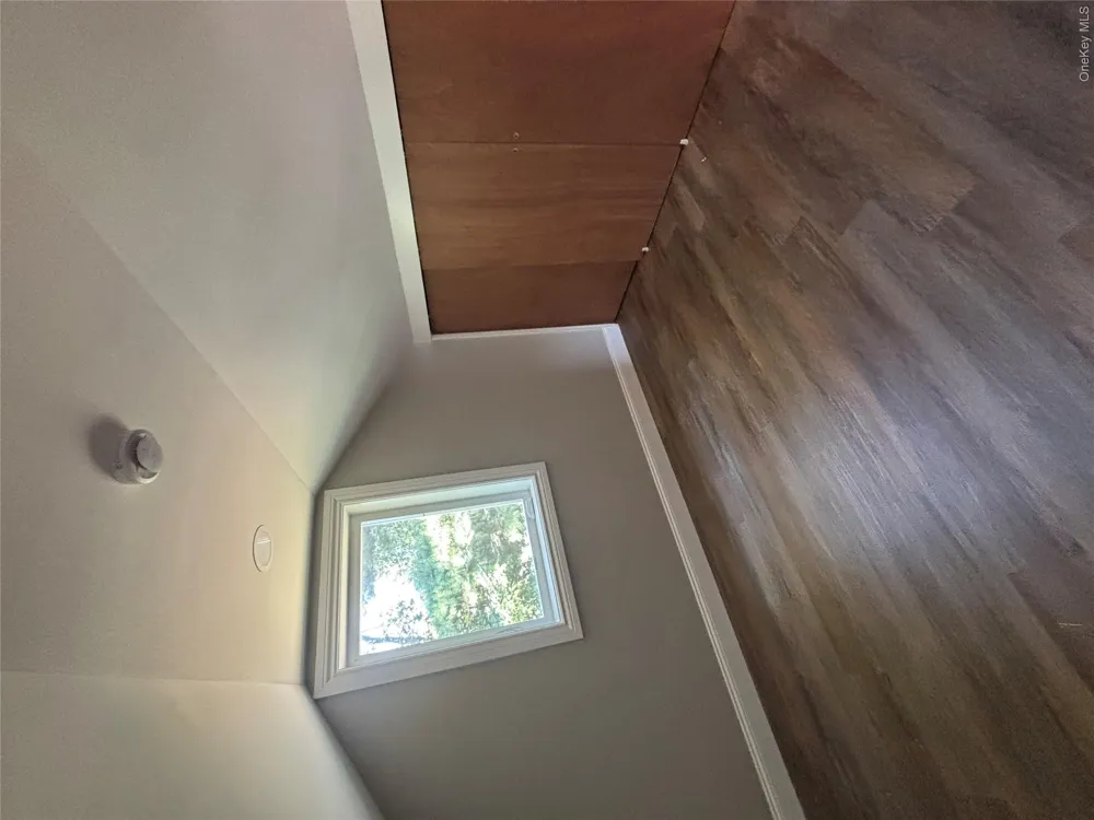 29 Laurel Street Holbrook, NY 11741