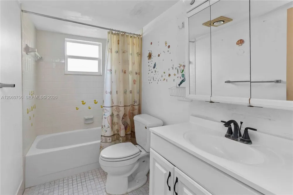 131 SE 3rd Ave #101 Dania Beach, FL 33004