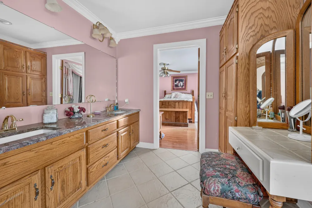 2155 Oak Knob Rd Lafayette, TN 37083