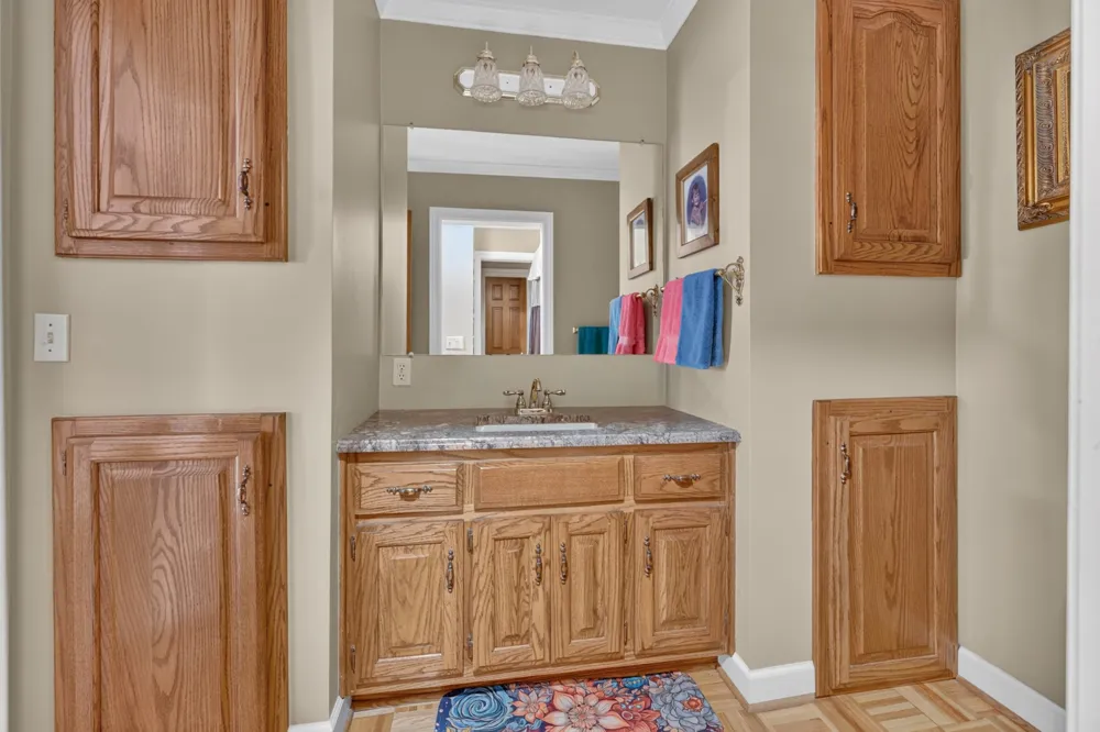 2155 Oak Knob Rd Lafayette, TN 37083