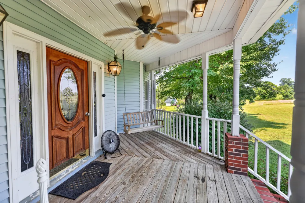 2155 Oak Knob Rd Lafayette, TN 37083