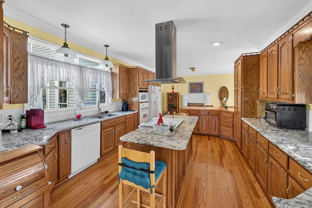 2155 Oak Knob Rd Lafayette, TN 37083