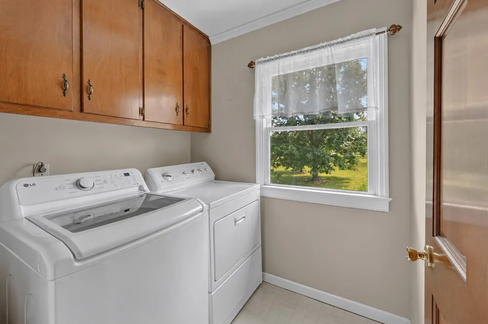 2155 Oak Knob Rd Lafayette, TN 37083