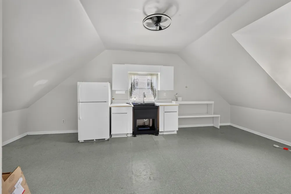2155 Oak Knob Rd Lafayette, TN 37083