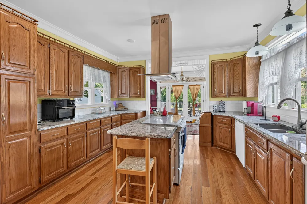 2155 Oak Knob Rd Lafayette, TN 37083