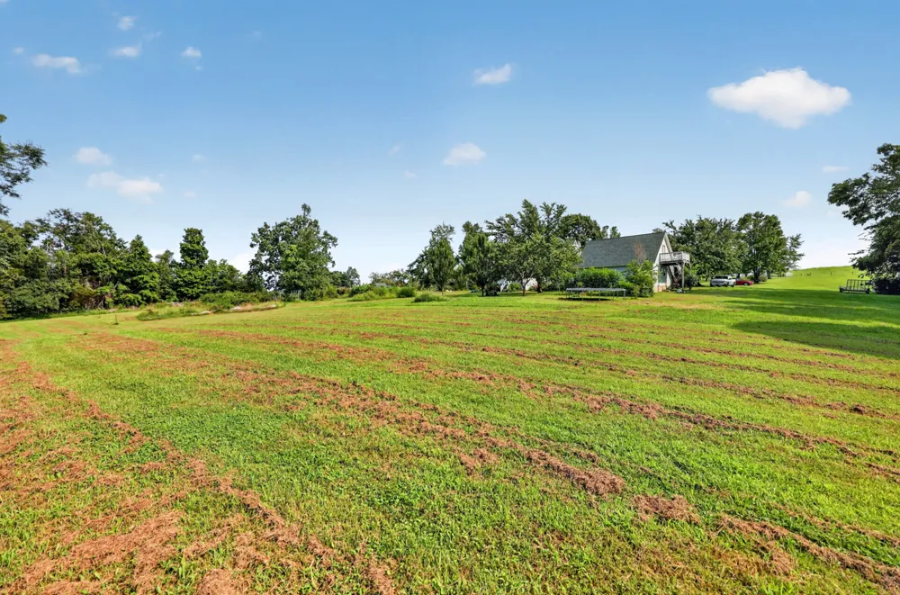 2155 Oak Knob Rd Lafayette, TN 37083