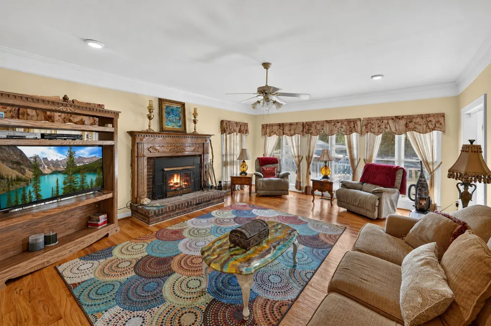 2155 Oak Knob Rd Lafayette, TN 37083