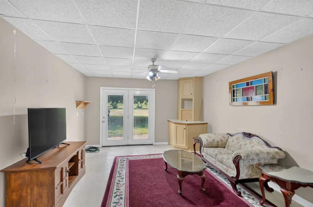 2155 Oak Knob Rd Lafayette, TN 37083