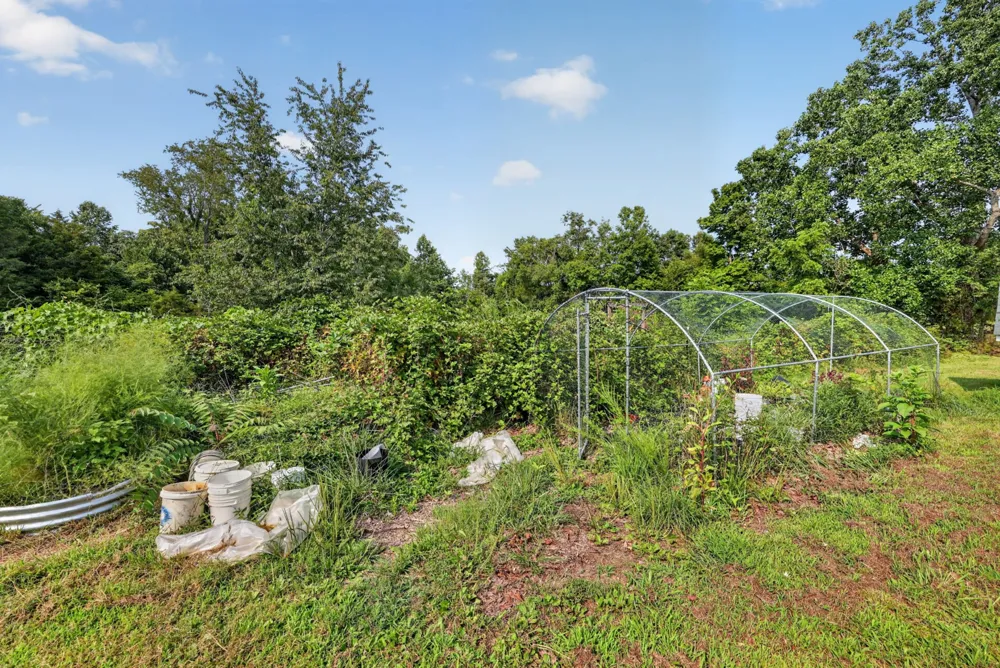 2155 Oak Knob Rd Lafayette, TN 37083