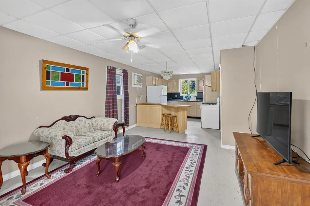 2155 Oak Knob Rd Lafayette, TN 37083