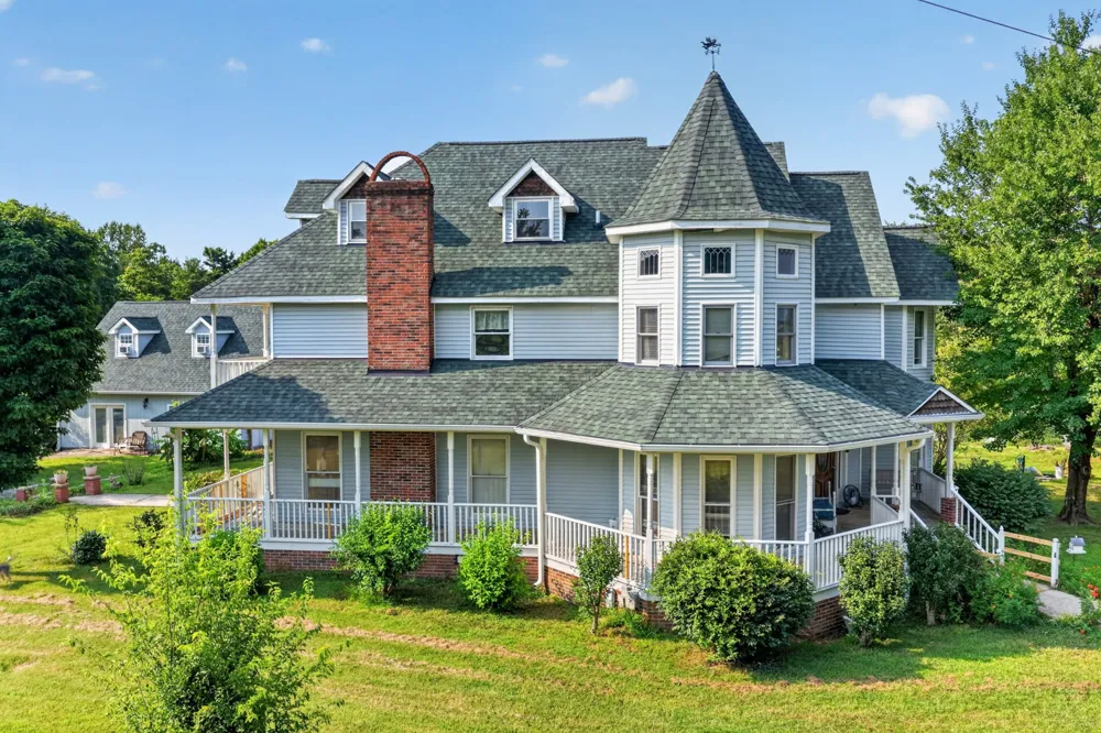 2155 Oak Knob Rd Lafayette, TN 37083