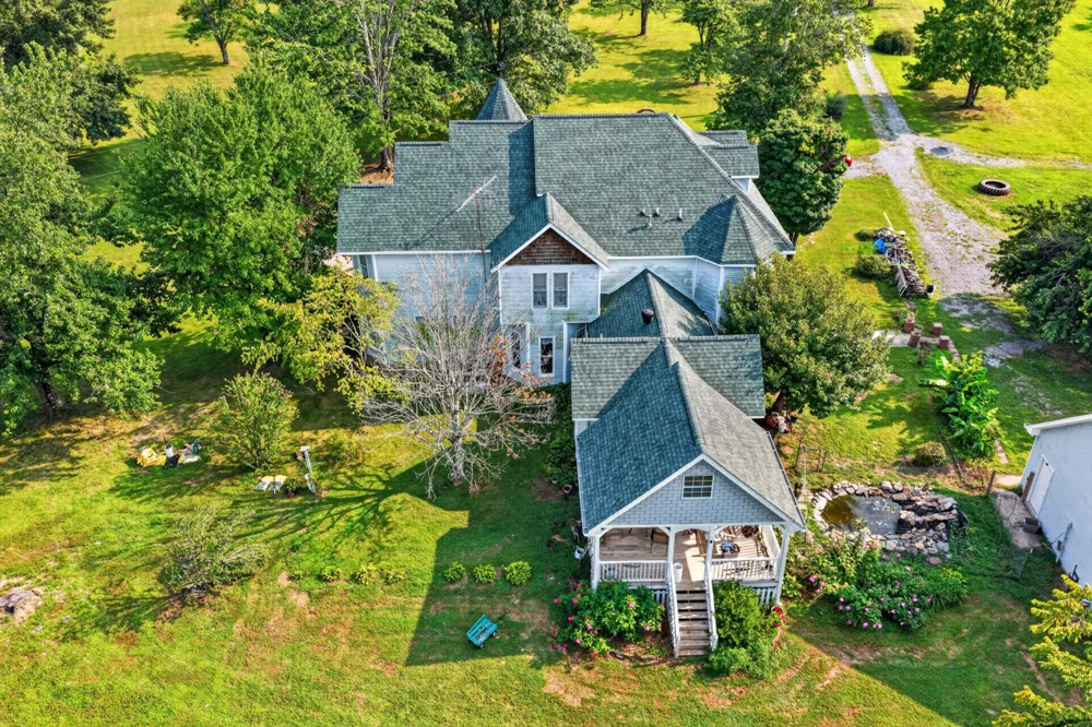2155 Oak Knob Rd Lafayette, TN 37083